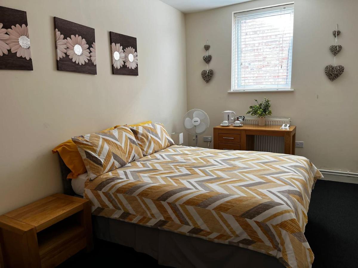 The Goodlife Guesthouse Гарвіч Екстер'єр фото