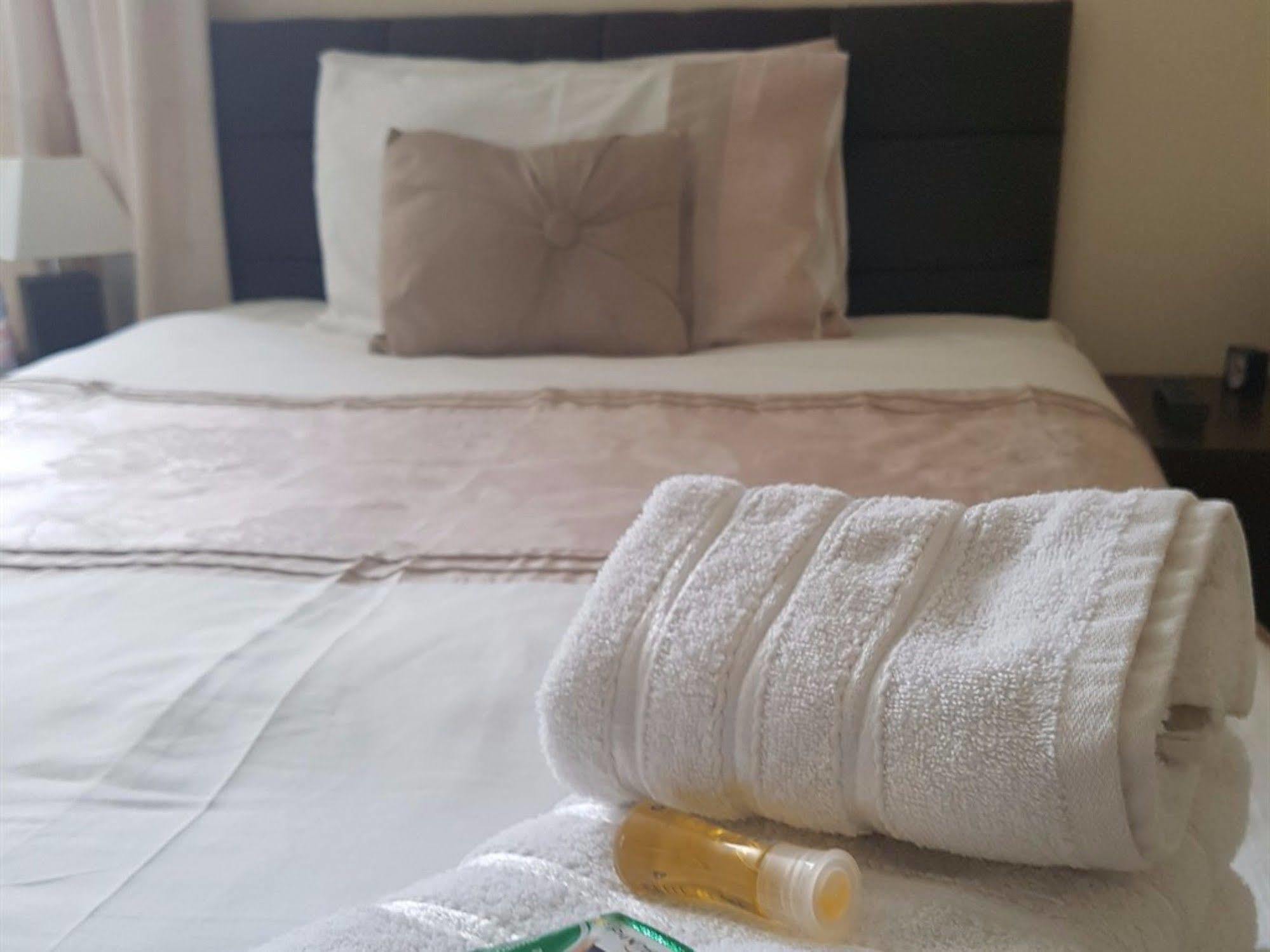 The Goodlife Guesthouse Гарвіч Екстер'єр фото