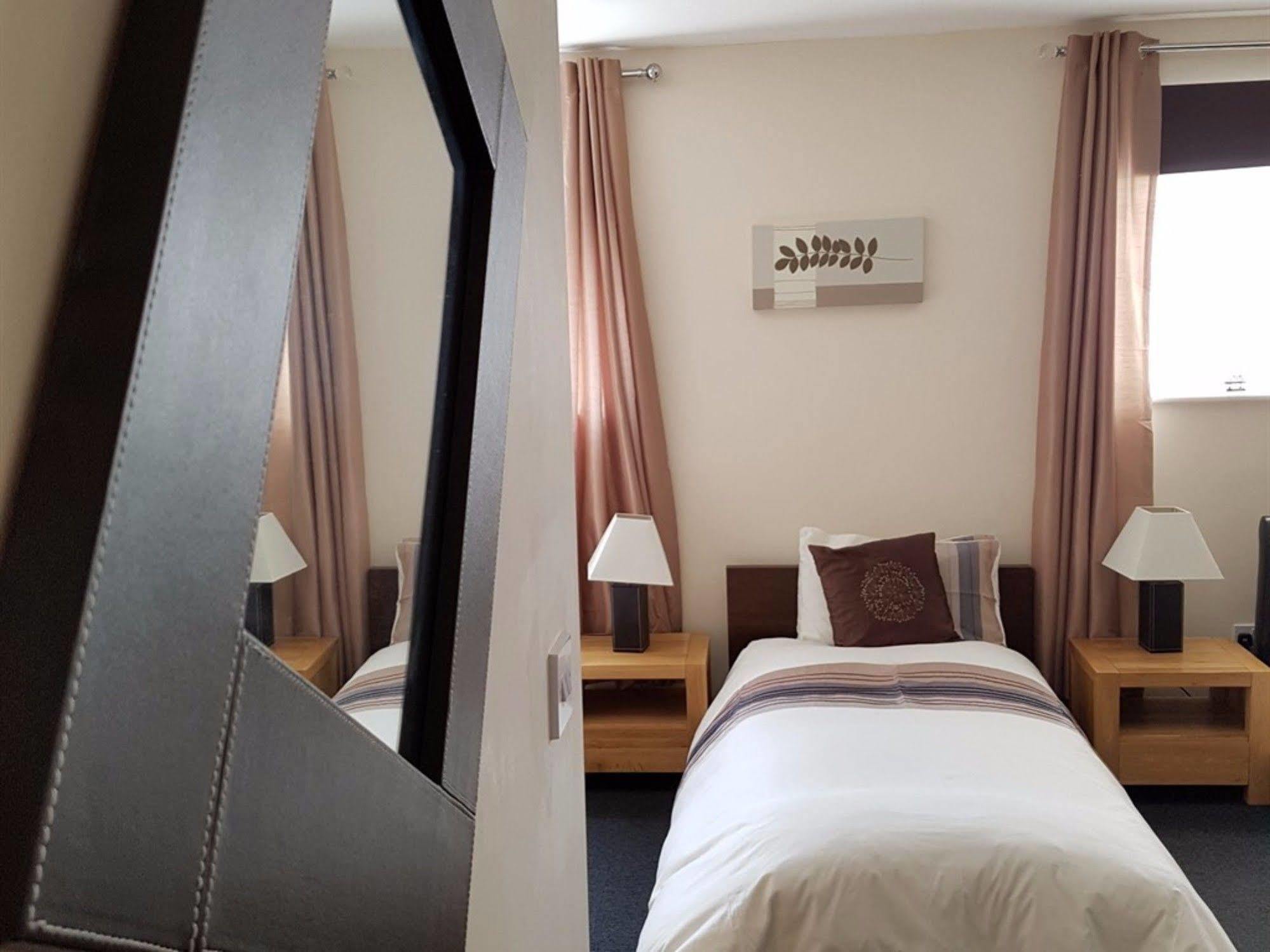 The Goodlife Guesthouse Гарвіч Екстер'єр фото