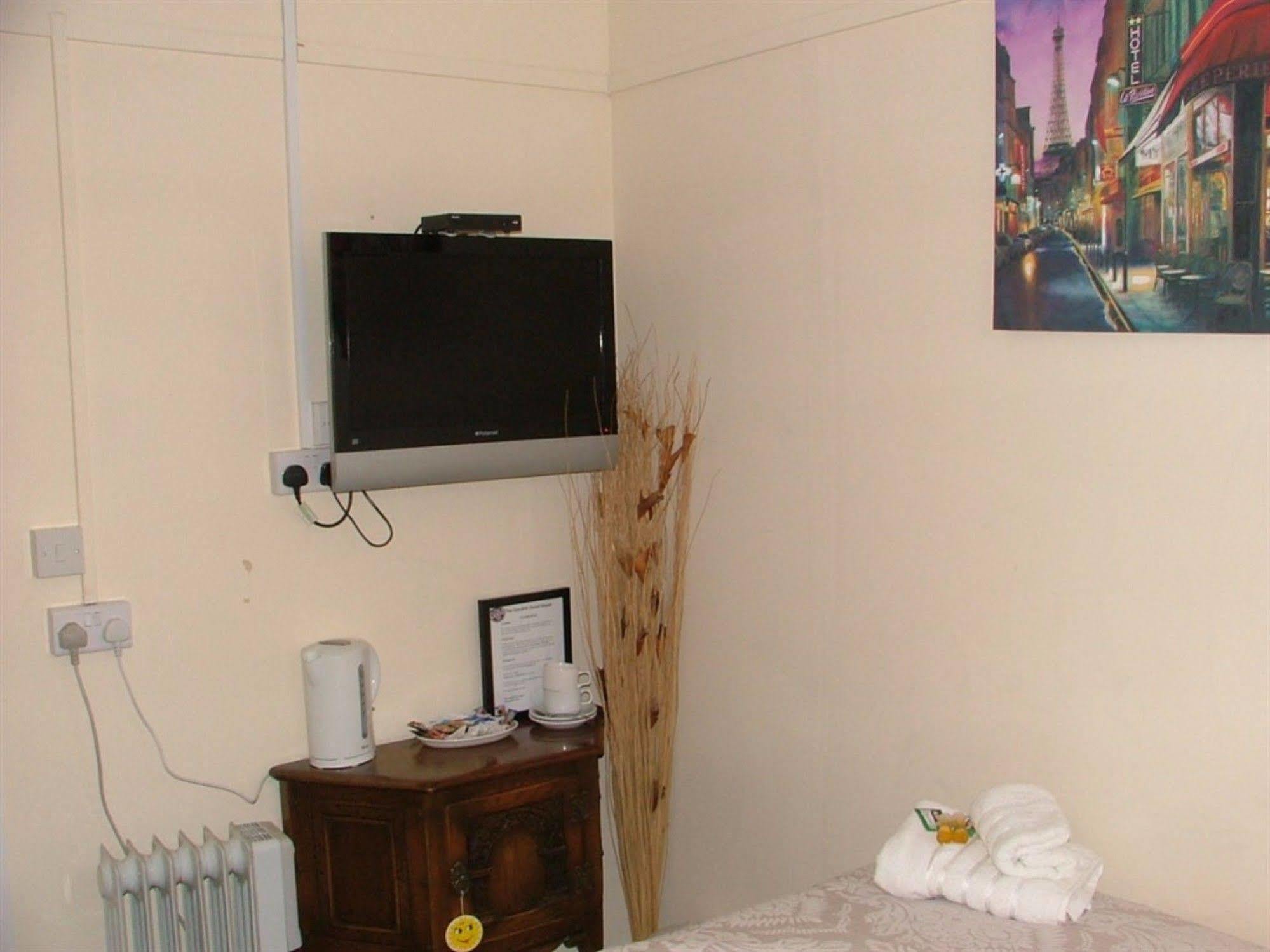 The Goodlife Guesthouse Гарвіч Екстер'єр фото
